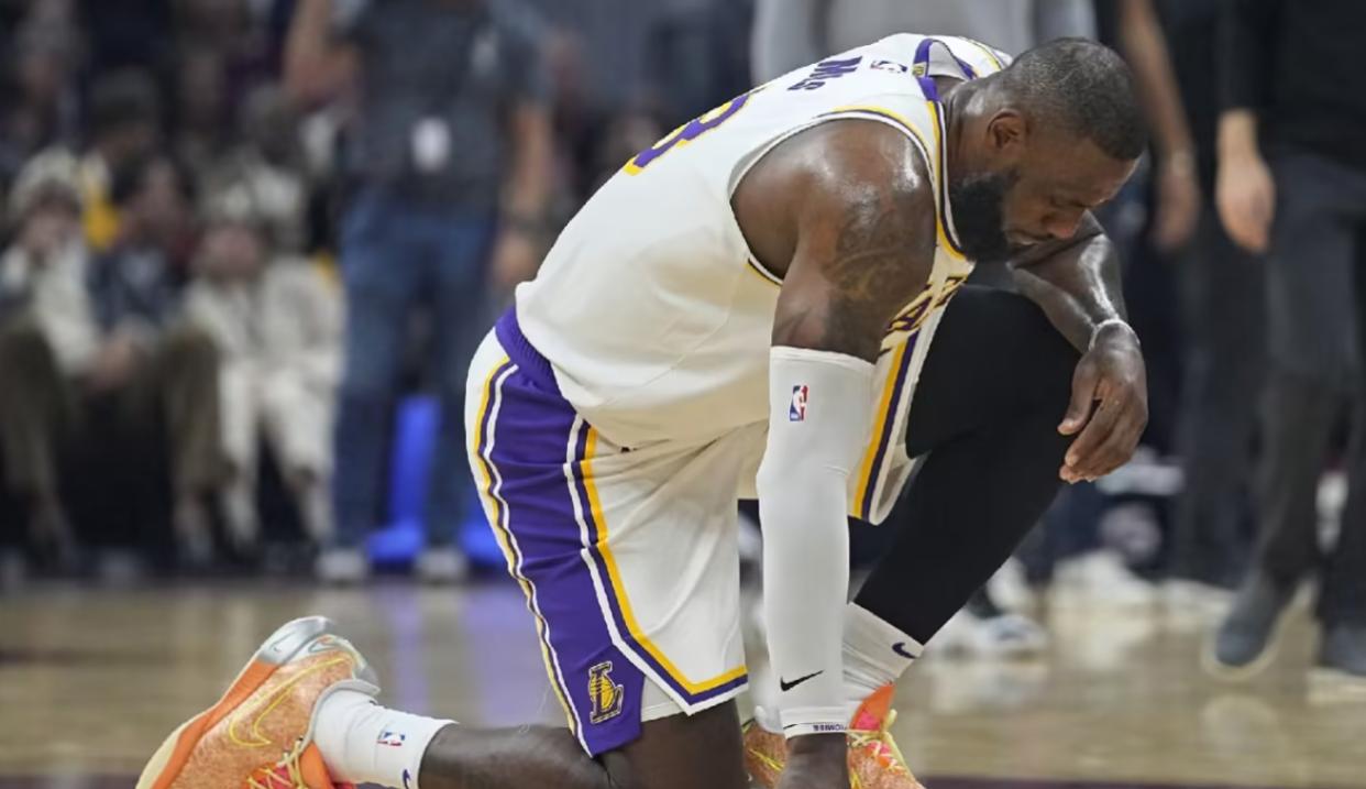 篮球明星选手受伤退赛，引发热议