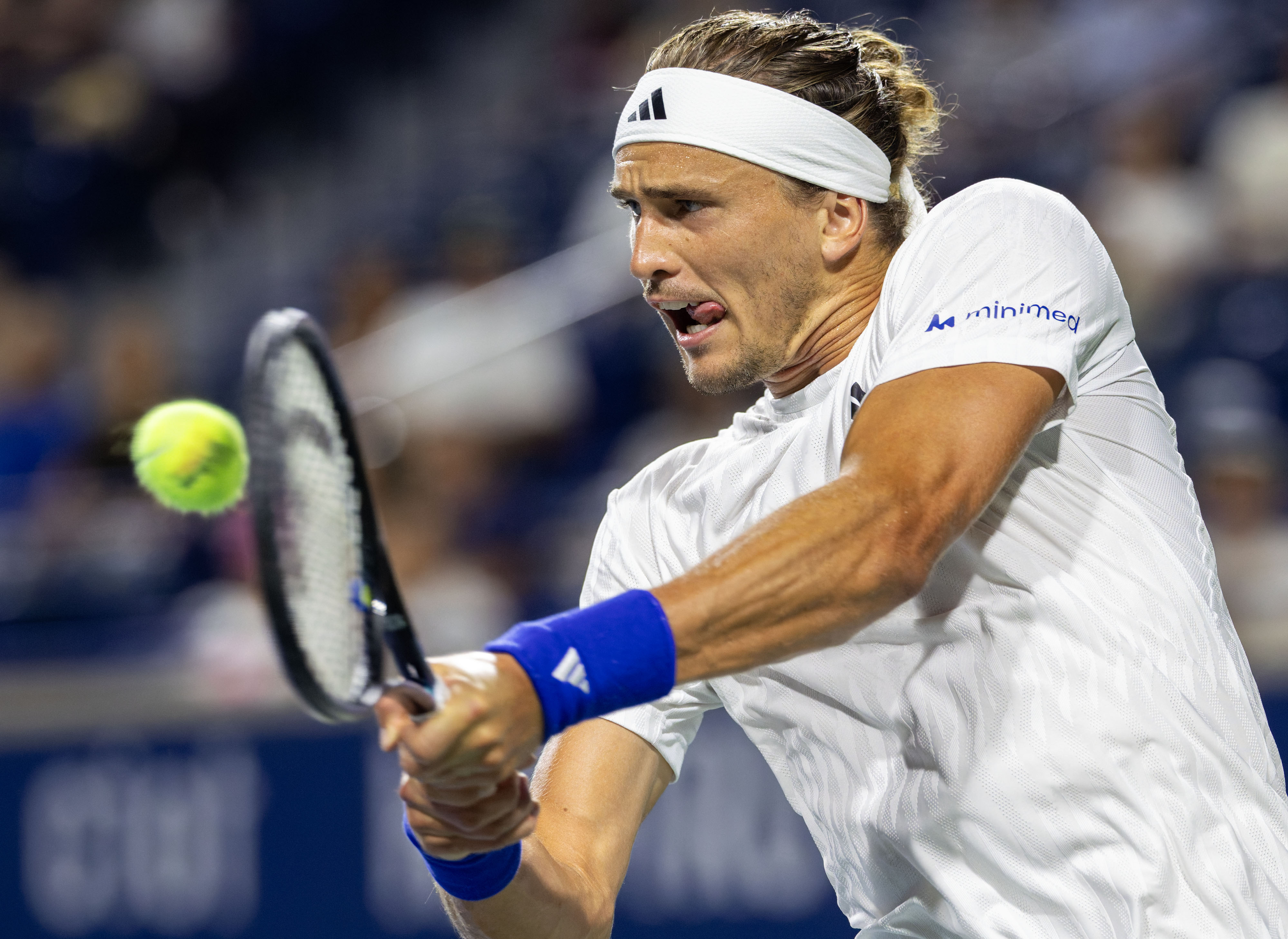 拉沃尔杯翻盘ATP总决赛，兹维列夫统治全场