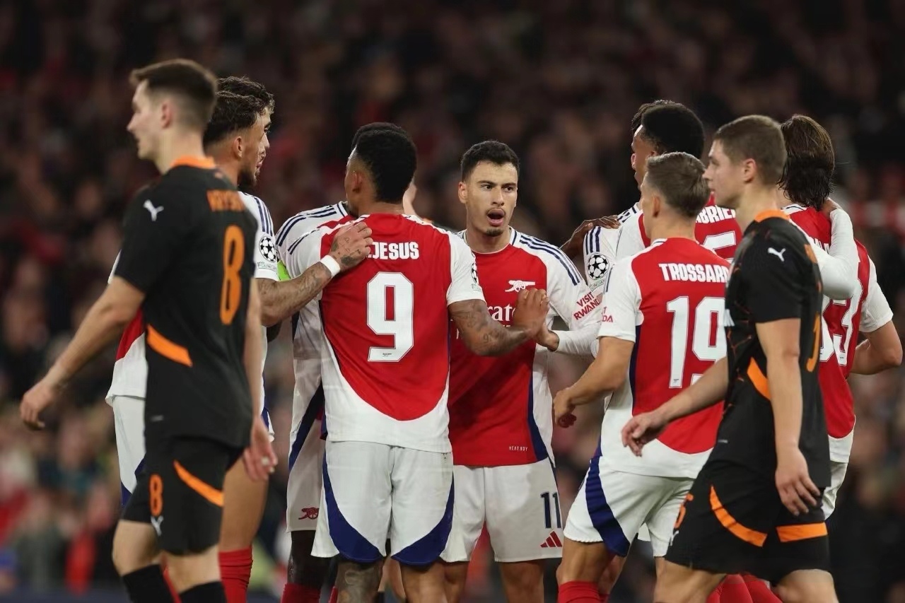 阿森纳碾压英格兰，库尔图瓦状态火热