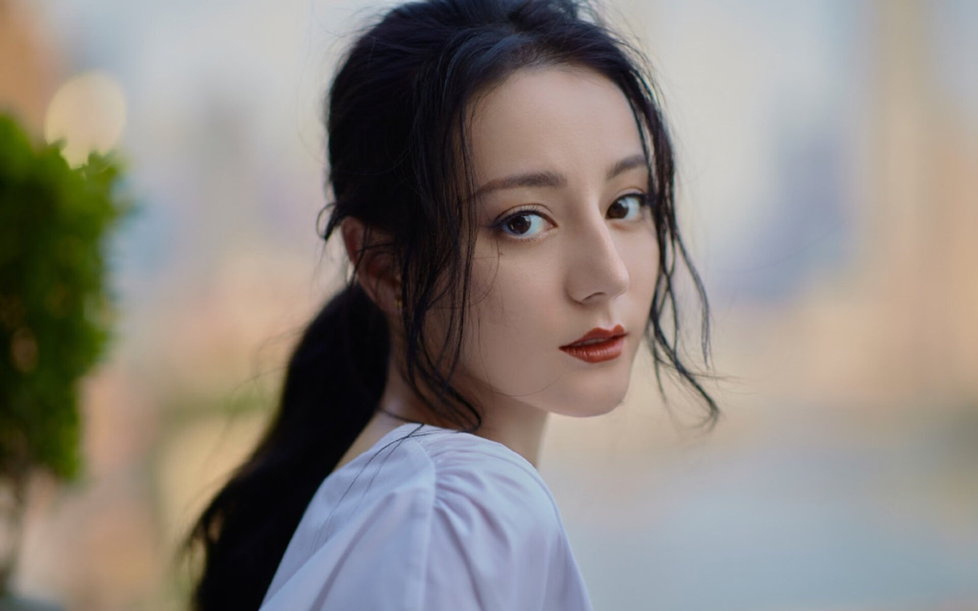 爱游戏APP-决胜弯道，当篮球场化为F1赛道，爱德华兹如何在生死时速中接管比赛