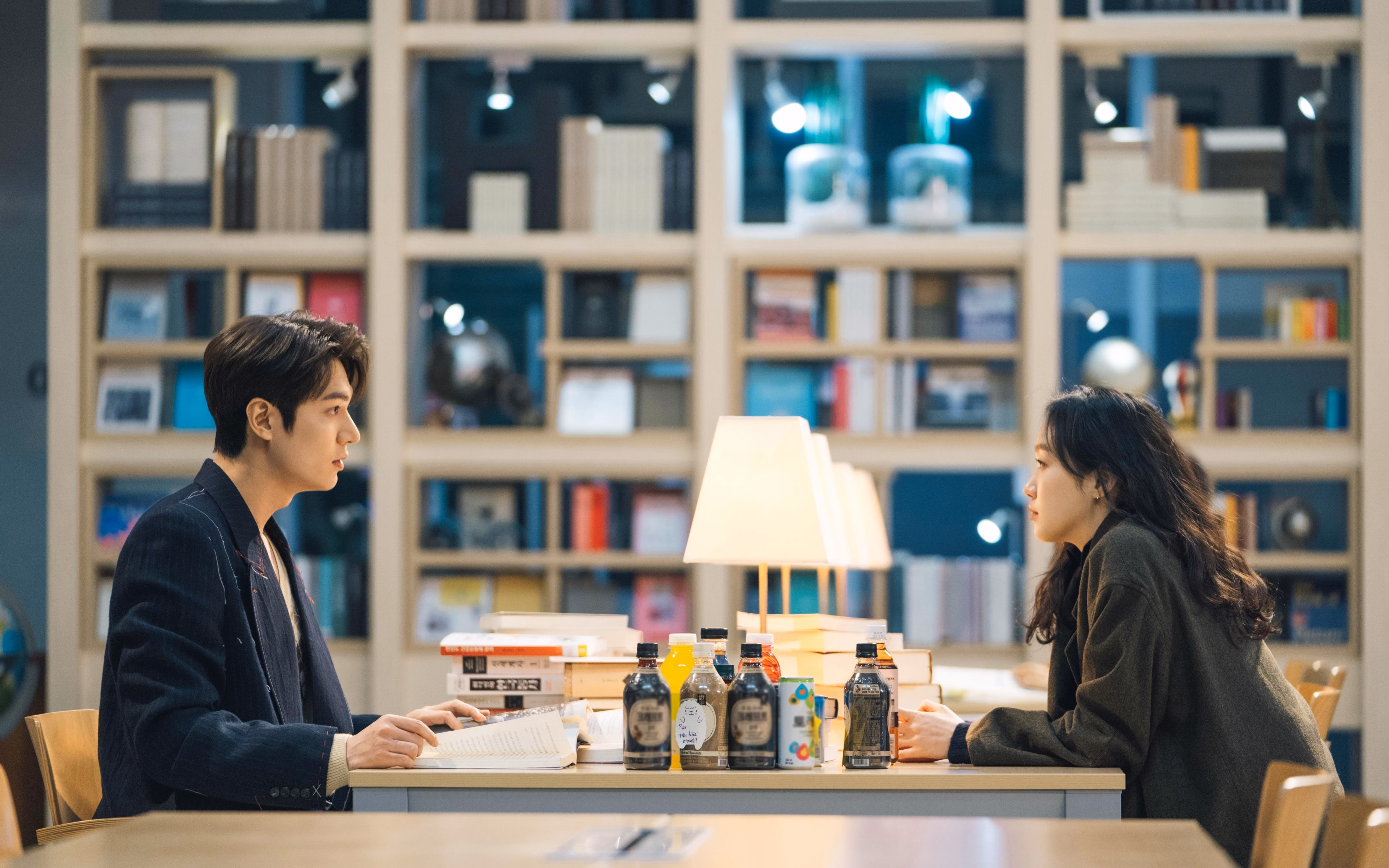 爱游戏tv-锋利的琴弦与沉默的牢笼，克瓦拉茨赫利亚如何以稳定切开马竞的封锁