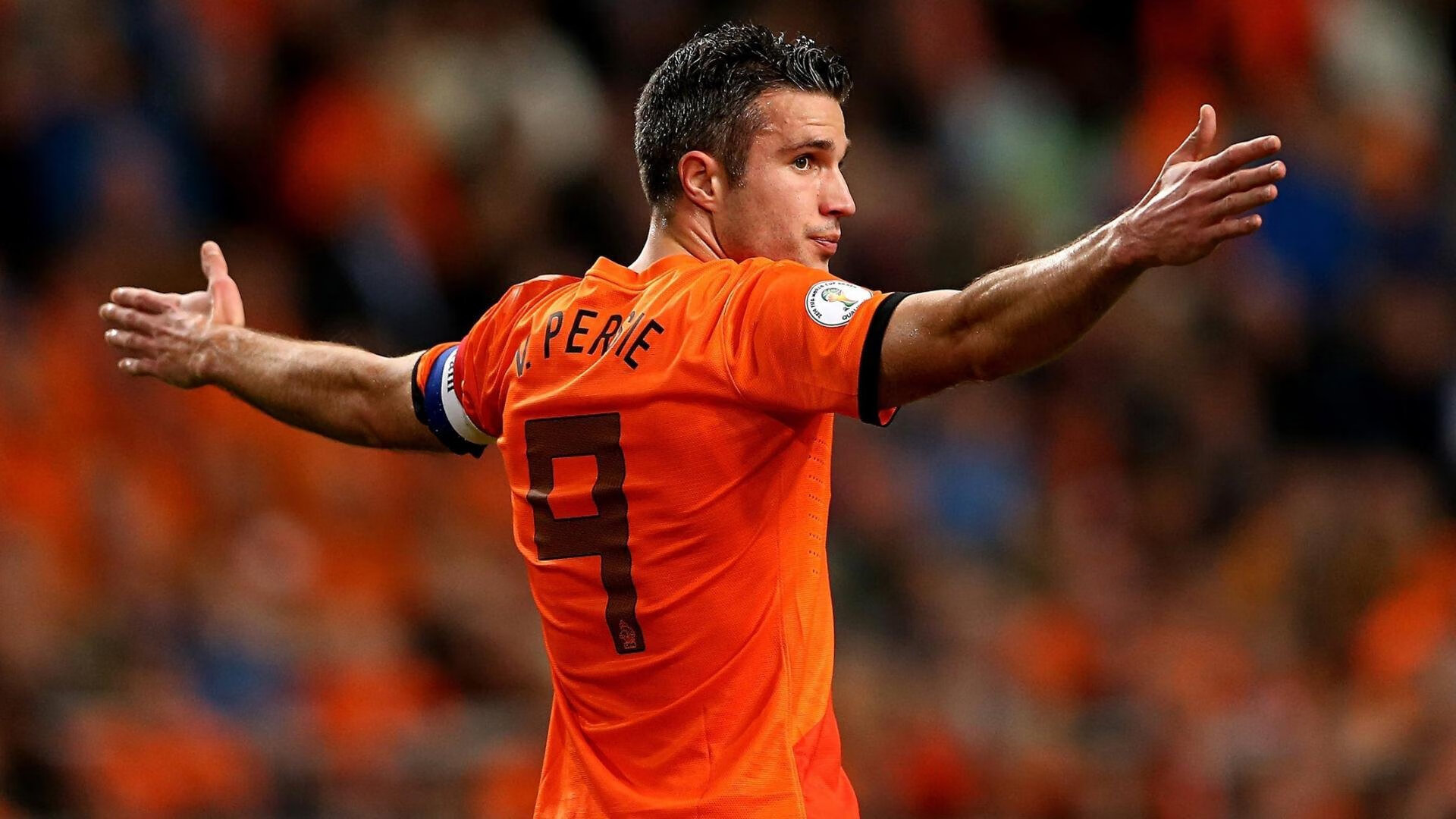 爱游戏APP-巴雷拉与曼城，两种节奏，一种统治